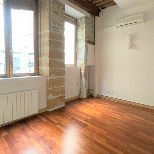  Annonces CRAPONNE : Appartement | LYON (69002) | 69 m2 | 1 157 € 