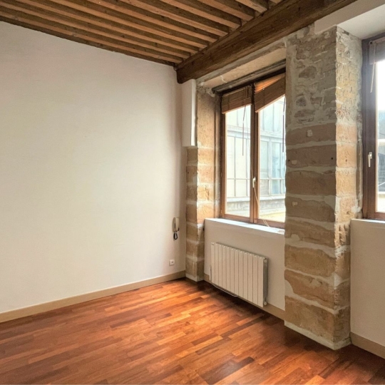  Annonces CRAPONNE : Apartment | LYON (69002) | 69 m2 | 1 157 € 