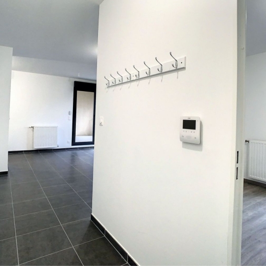  Annonces CRAPONNE : Apartment | FEYZIN (69320) | 49 m2 | 820 € 