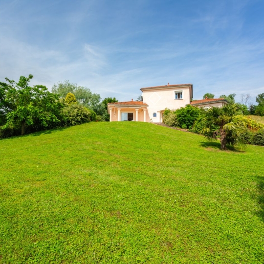  Annonces CRAPONNE : House | FLEURIEUX-SUR-L'ARBRESLE (69210) | 134 m2 | 795 000 € 