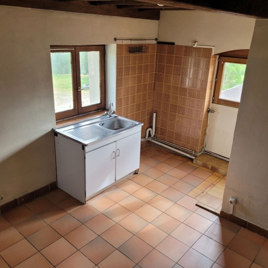  Annonces CRAPONNE : Appartement | SAVIGNY (69210) | 50 m2 | 500 € 