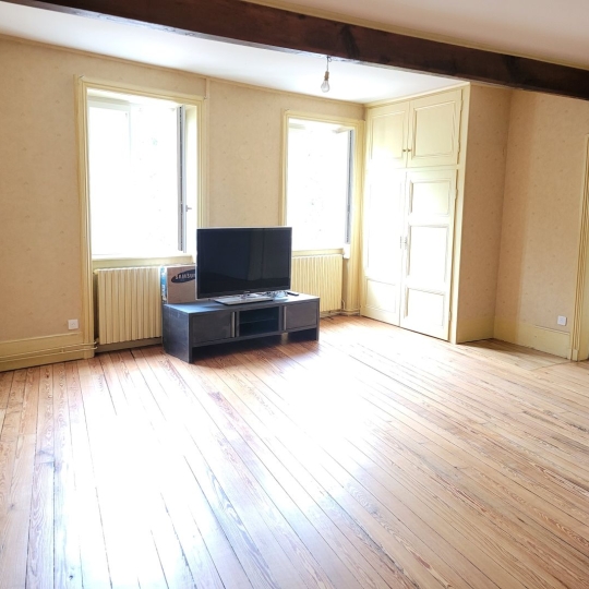  Annonces CRAPONNE : Apartment | BESSENAY (69690) | 103 m2 | 1 080 € 