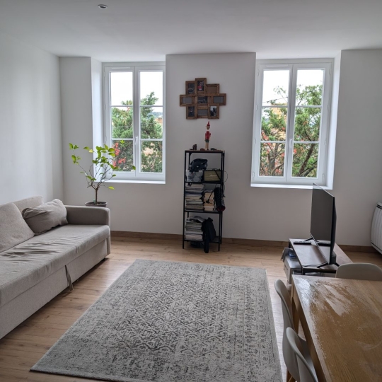  Annonces CRAPONNE : Apartment | L'ARBRESLE (69210) | 49 m2 | 610 € 