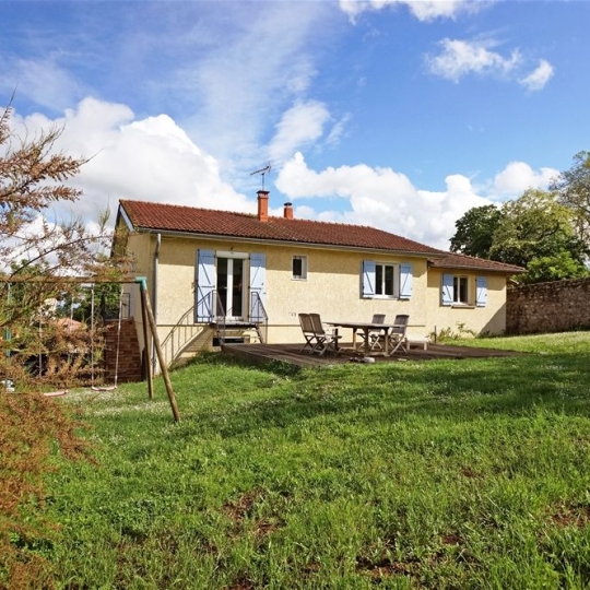  Annonces CRAPONNE : Maison / Villa | FLEURIEUX-SUR-L'ARBRESLE (69210) | 155 m2 | 495 000 € 