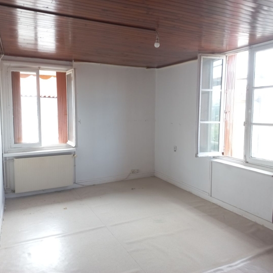  Annonces CRAPONNE : Appartement | SAVIGNY (69210) | 55 m2 | 85 000 € 