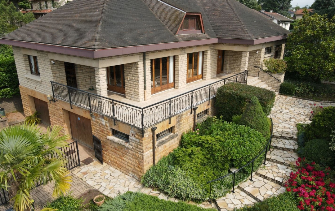 Annonces CRAPONNE : House | CHAMPAGNE-AU-MONT-D'OR (69410) | 285 m2 | 900 000 € 