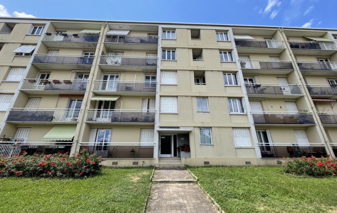 Annonces CRAPONNE : Apartment | CALUIRE-ET-CUIRE (69300) | 58 m2 | 895 € 