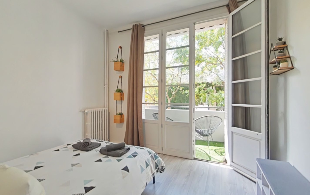 Annonces CRAPONNE : Apartment | VILLEURBANNE (69100) | 52 m2 | 1 050 € 