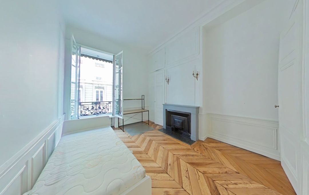 Annonces CRAPONNE : Apartment | LYON (69002) | 120 m2 | 1 800 € 