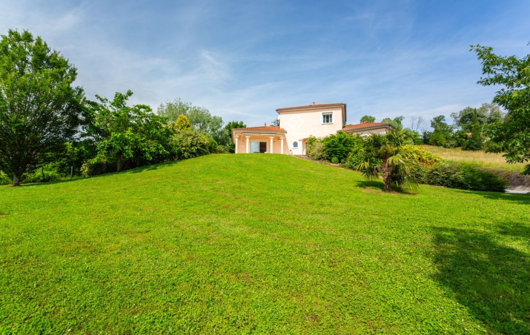 Annonces CRAPONNE : Maison / Villa | FLEURIEUX-SUR-L'ARBRESLE (69210) | 134 m2 | 795 000 € 