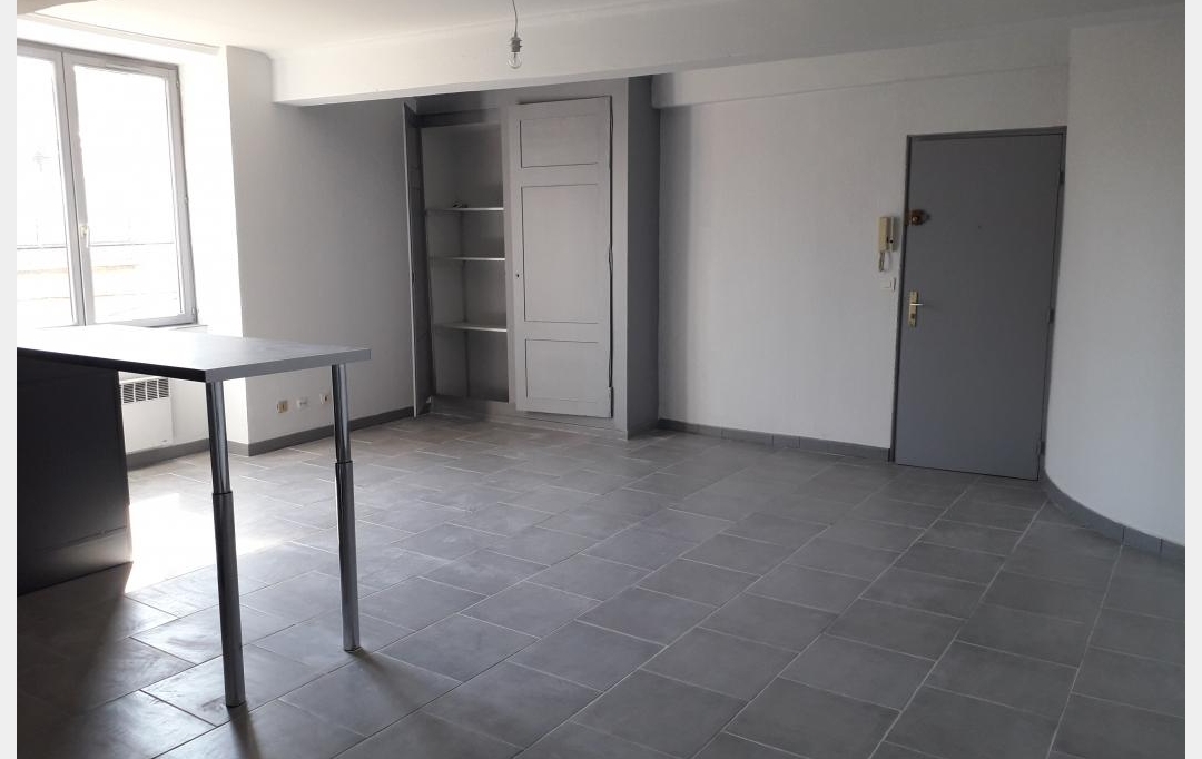 Annonces CRAPONNE : Appartement | L'ARBRESLE (69210) | 63 m2 | 677 € 