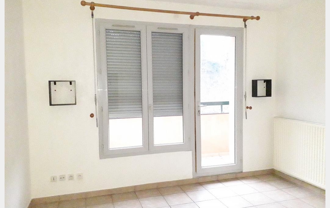 Annonces CRAPONNE : Appartement | SAIN-BEL (69210) | 54 m2 | 610 € 