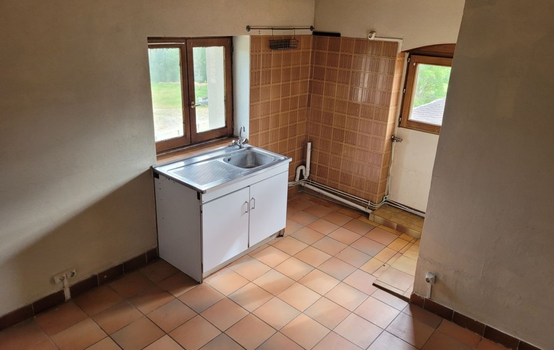 Annonces CRAPONNE : Appartement | SAVIGNY (69210) | 50 m2 | 500 € 