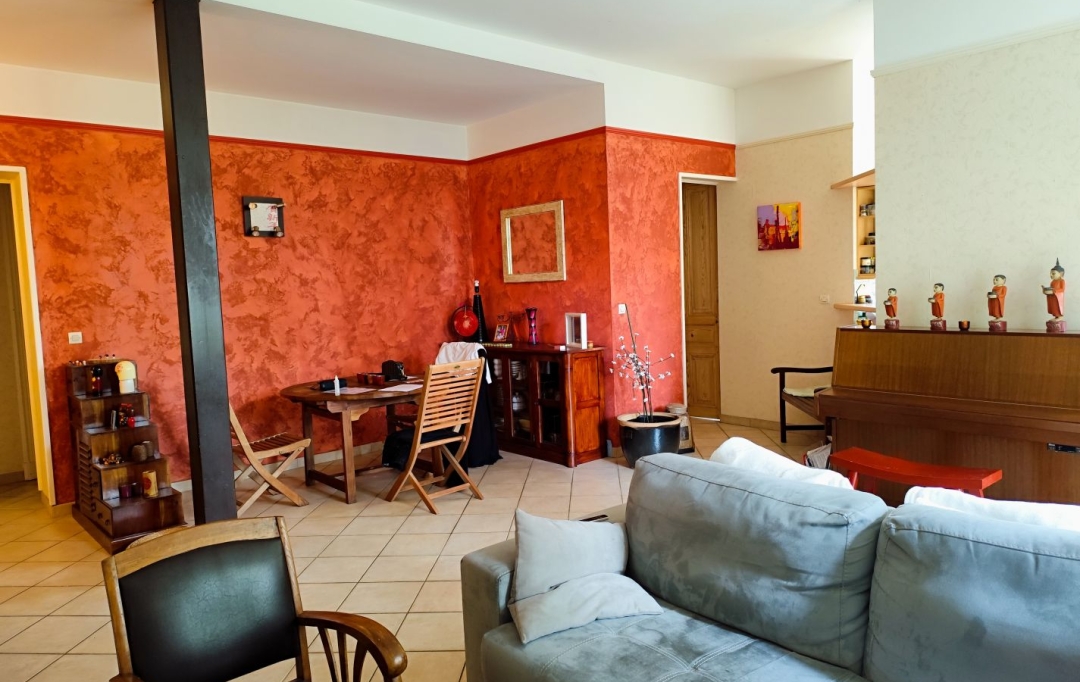 Annonces CRAPONNE : Apartment | SAINT-PIERRE-LA-PALUD (69210) | 119 m2 | 235 000 € 