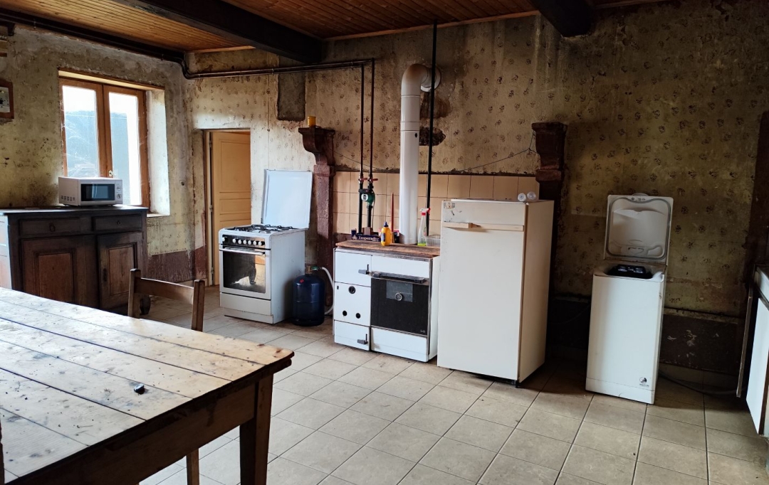 Annonces CRAPONNE : Maison / Villa | BESSENAY (69690) | 200 m2 | 260 000 € 