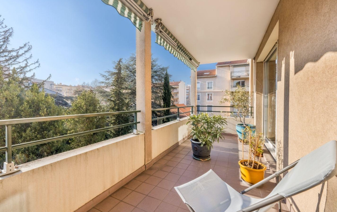 Annonces CRAPONNE : Other | LYON (69008) | 85 m2 | 299 000 € 